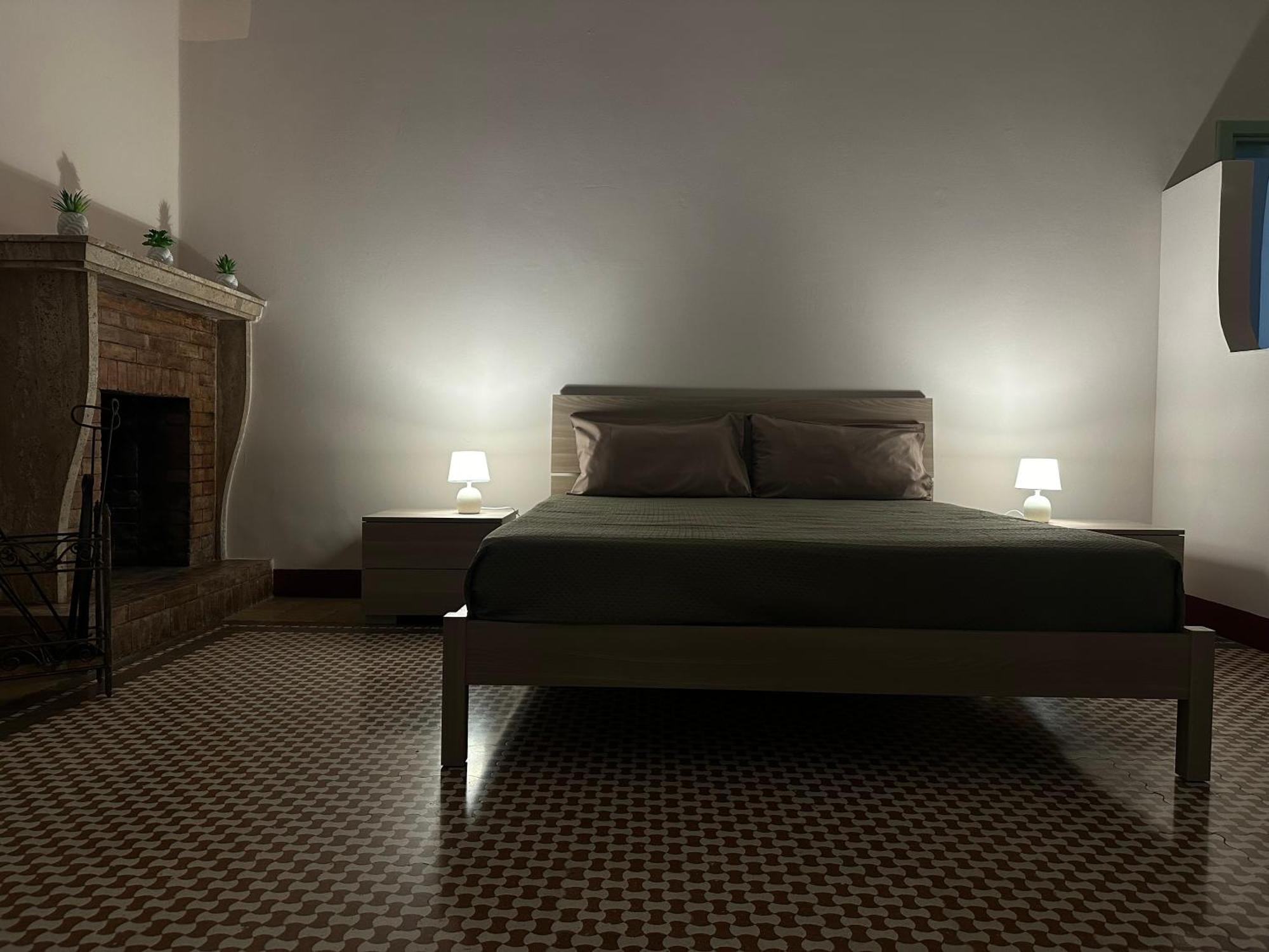 Palazzo Dei Pavoni Lejlighed Brindisi Eksteriør billede
